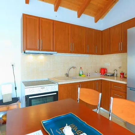 Apartment Sofia Andromachi Katavolos
